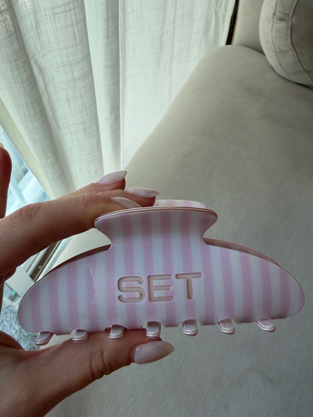 SET Stripe Claw Clip in Saint-Tropez